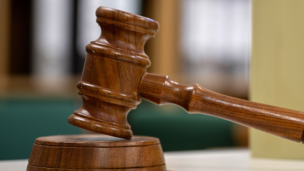 Judge sets bail at $200,000 for sex offender accused of posing as teen at Maple Grove school — WCCO / CBS Minnesota, Robbinsdale Schools news