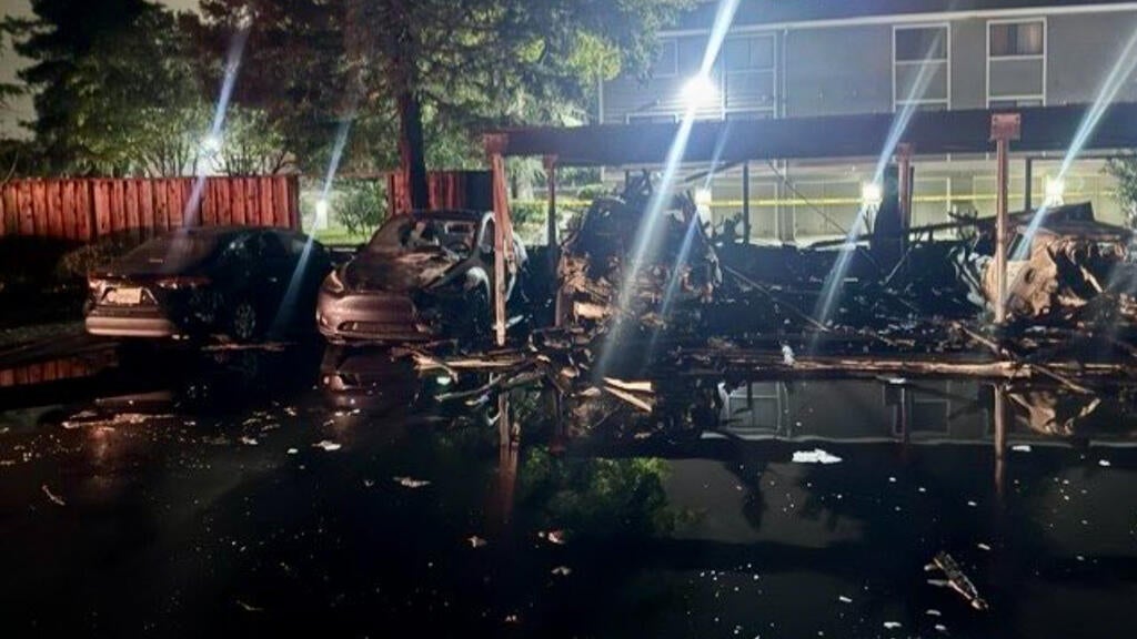Overnight fire at San Jose housing complex damages more than 20 vehicles, carport — CBS Bay Area (KPIX), Robbinsdale Community news