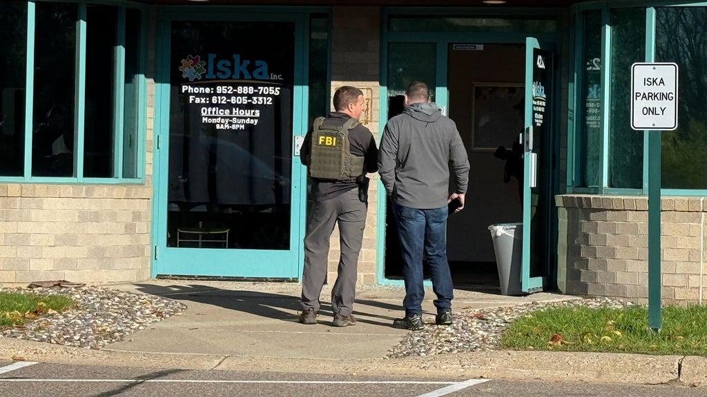 Federal law enforcement officers in Twin Cities Thursday for "court-authorized investigative activity," FBI says — Robbinsdale Business news