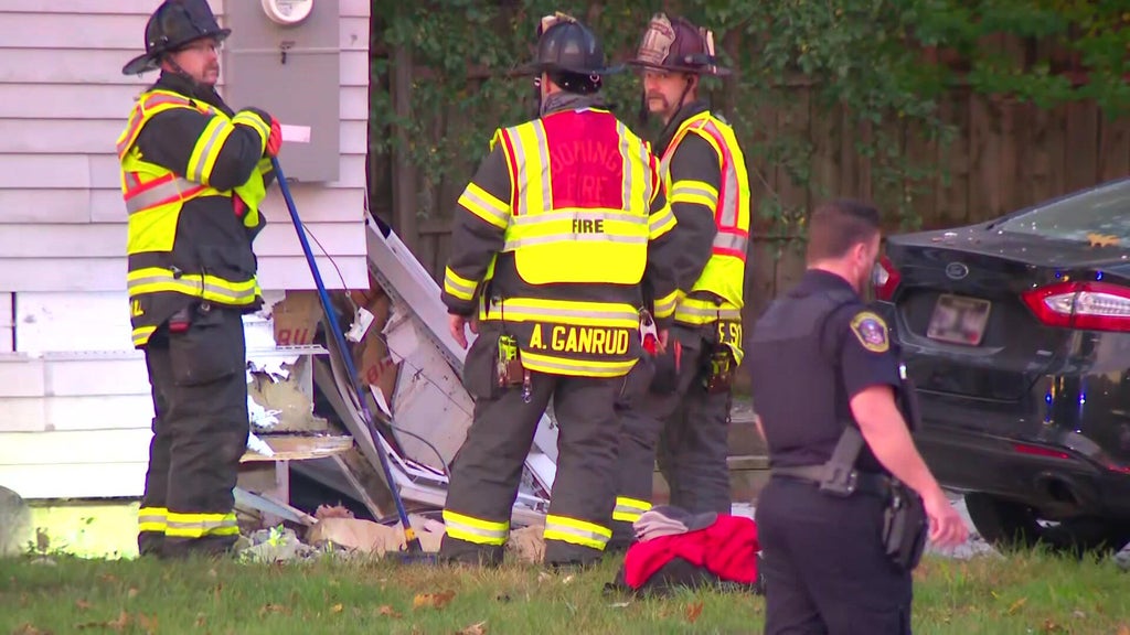 Man blew through Bloomington stop sign, hit car, which then struck home, police say — WCCO / CBS Minnesota, Robbinsdale Community news