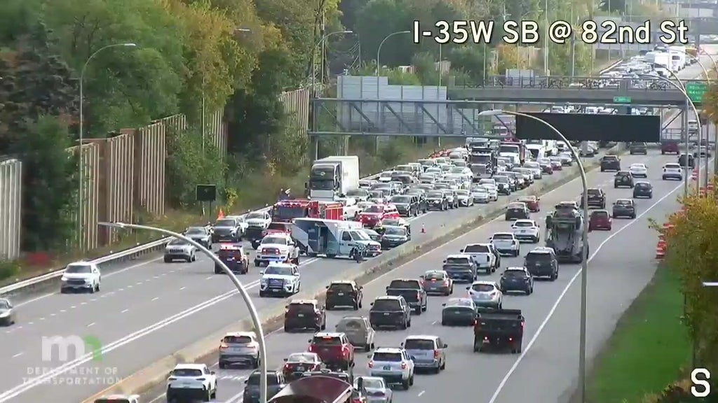 3 drivers injured in crash on Interstate 35W in Bloomington, state patrol says — WCCO / CBS Minnesota, Robbinsdale Health news