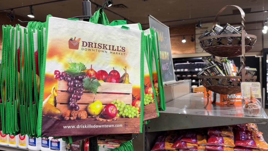 Hopkins grocery store seeks community support amid sales struggles — WCCO / CBS Minnesota, Robbinsdale Government news