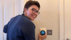 Before you crank up the thermostat, try these tips to keep your house warmer for longer — BBC Business, Robbinsdale Business news