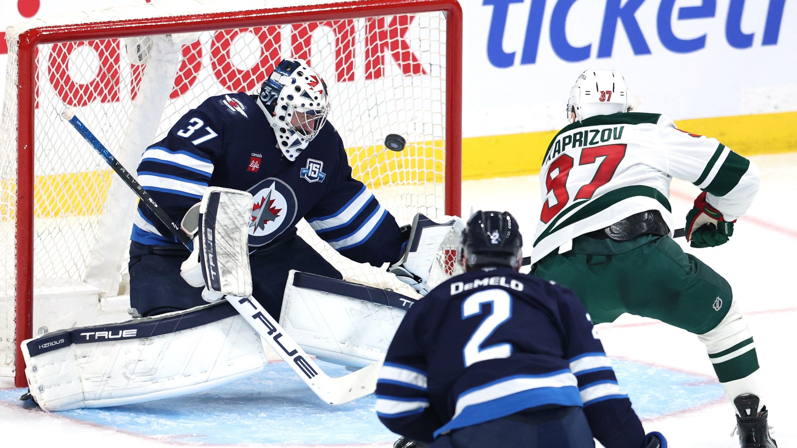 How Connor Hellebuyck Trade Might Hurt/Help MN Wild — Minnesota Sports Fan, Robbinsdale Sports news