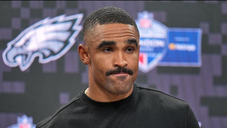 Eagles QB Jalen Hurts sidelined indefinitely with blood clots that could cost him the season — KARE 11 Sports, Robbinsdale Sports news