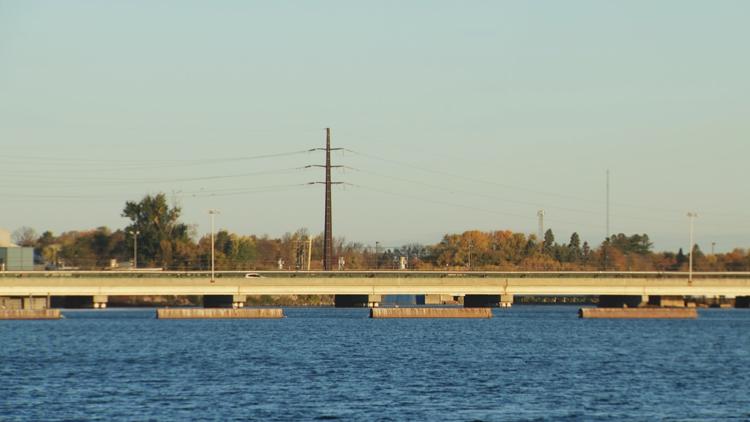 Border communities feel strain as U.S.-Canada trade war disrupts longtime friendship — Robbinsdale Community news