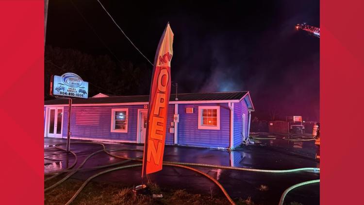 No injuries reported after large building fire at golf cart repair business off US-1 — First Coast News Local, Robbinsdale Business news