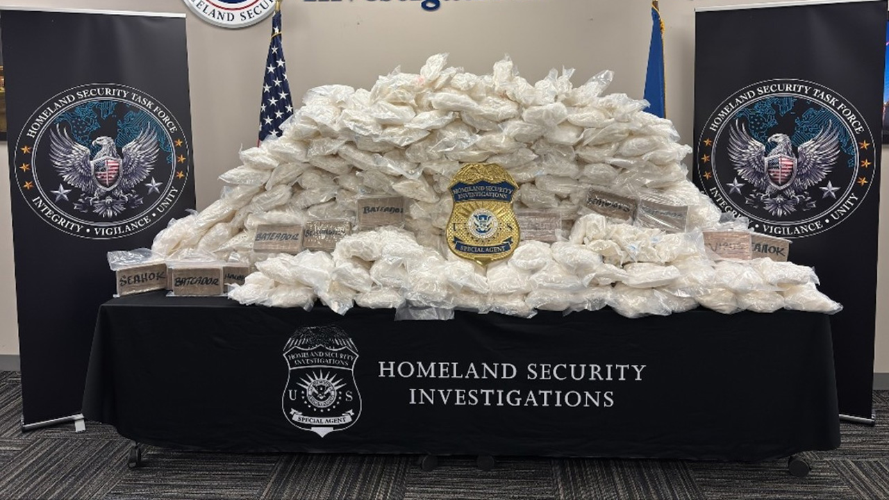 Routine traffic stop leads to major drug bust with over 700 pounds of meth and fentanyl found in vehicle — FOX 9, Robbinsdale Community news